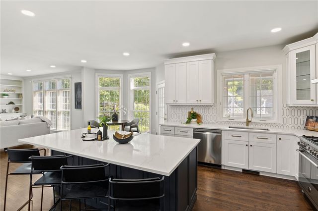 2 Esker Rise, Victor, NY 14564