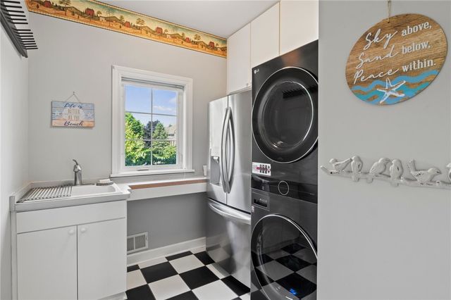 2 Esker Rise, Victor, NY 14564