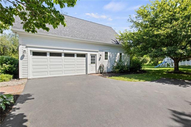 2 Esker Rise, Victor, NY 14564