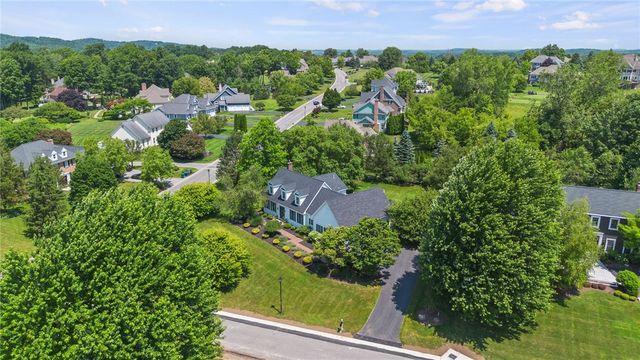 2 Esker Rise, Victor, NY 14564