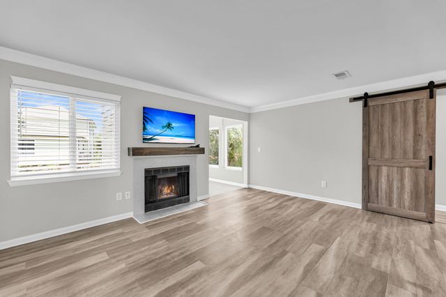 266 Alexandra Unit 11, Mount Pleasant, SC 29464