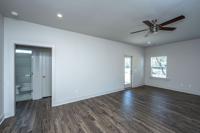 3005 Harvey Avenue, North Charleston, SC 29405