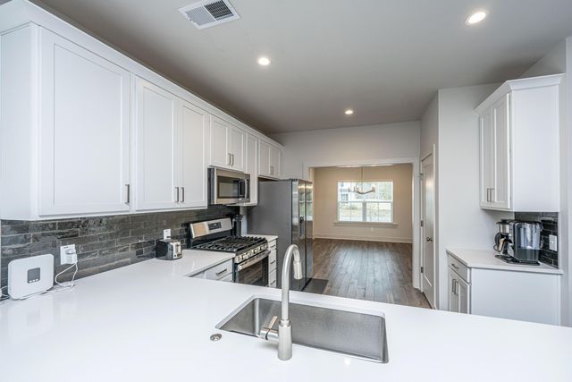 3005 Harvey Avenue, North Charleston, SC 29405