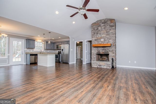 450 Horseshoe Bend, Carrollton, GA 30116