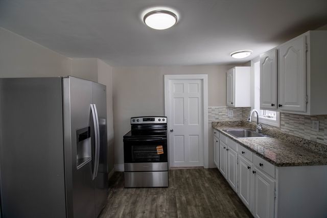 40-42 Holly St, Lawrence, MA 01841