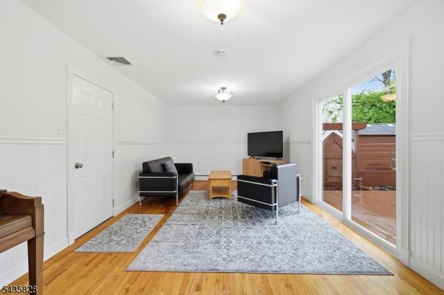 25 King George Rd, Warren Twp., NJ 07059