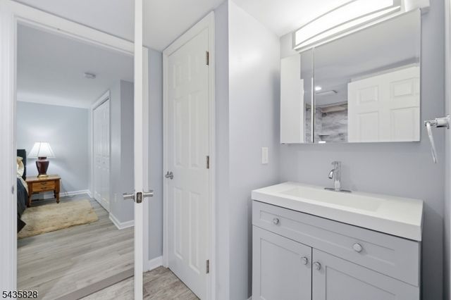 25 King George Rd, Warren Twp., NJ 07059