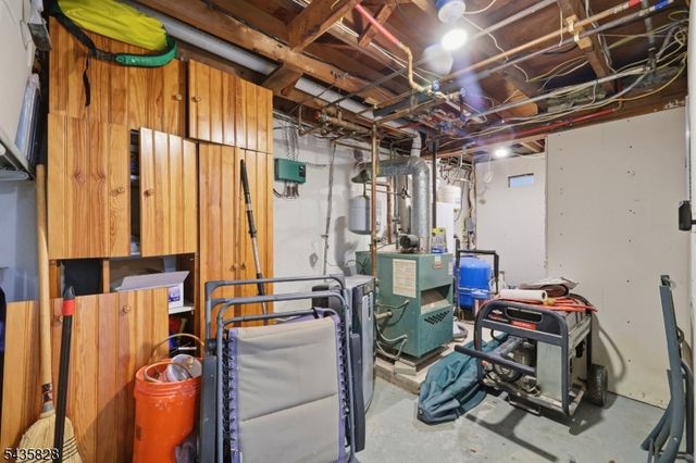 25 King George Rd, Warren Twp., NJ 07059