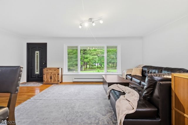 25 King George Rd, Warren Twp., NJ 07059