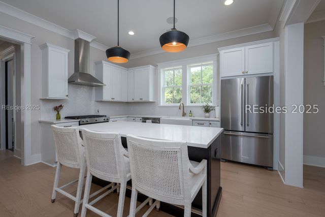 20 Millers Pond Dr, Beaufort, SC 29907