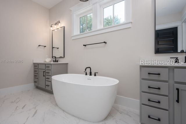 20 Millers Pond Dr, Beaufort, SC 29907