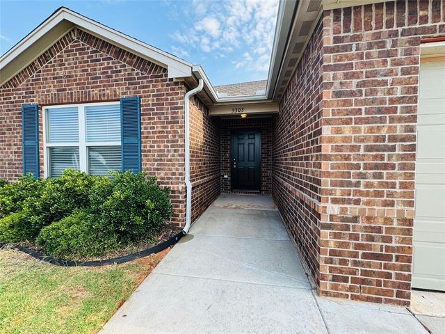 5303 Nicole Drive, Tuttle, OK 73089