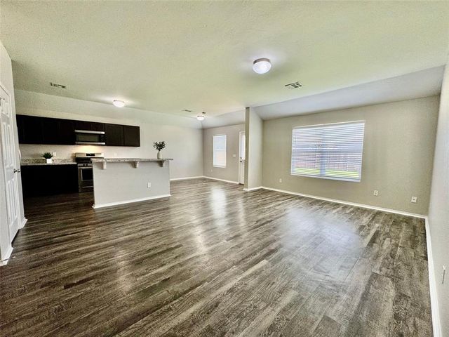 5303 Nicole Drive, Tuttle, OK 73089