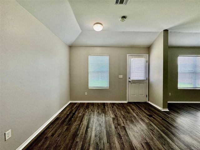 5303 Nicole Drive, Tuttle, OK 73089