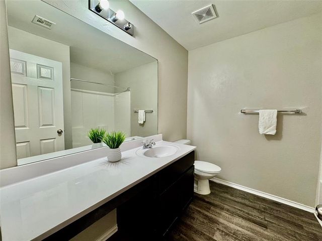 5303 Nicole Drive, Tuttle, OK 73089