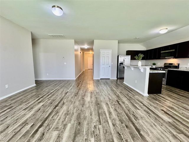 5303 Nicole Drive, Tuttle, OK 73089