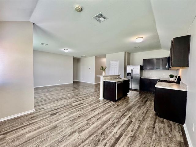 5303 Nicole Drive, Tuttle, OK 73089