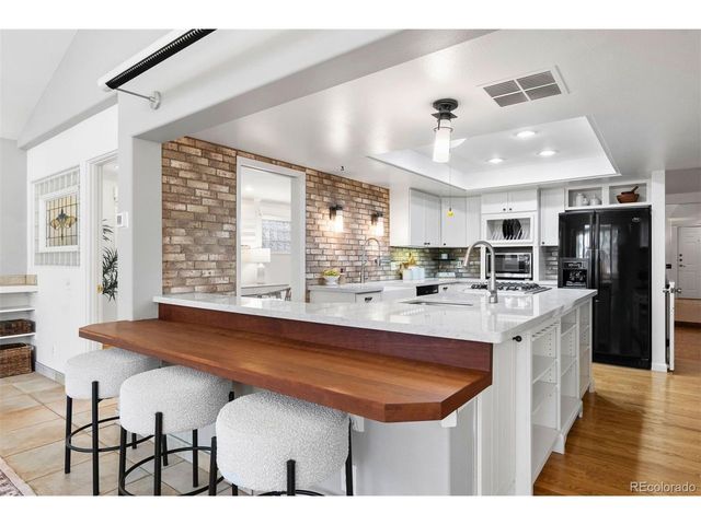 12335 E Bates Cir, Aurora, CO 80014