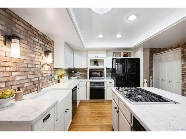 12335 E Bates Cir, Aurora, CO 80014