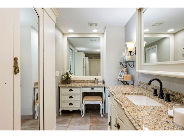 12335 E Bates Cir, Aurora, CO 80014