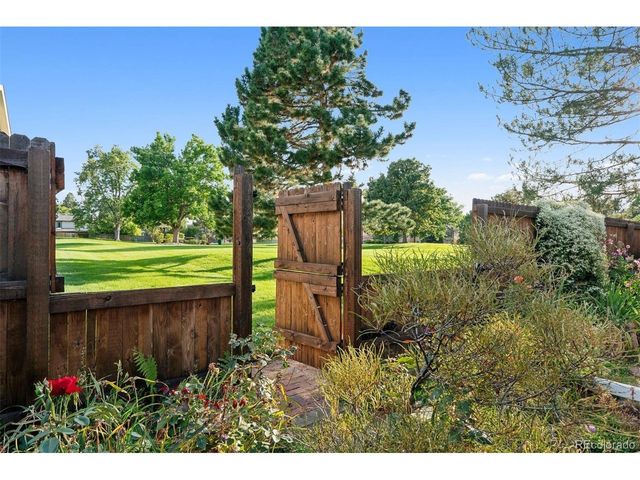 12335 E Bates Cir, Aurora, CO 80014