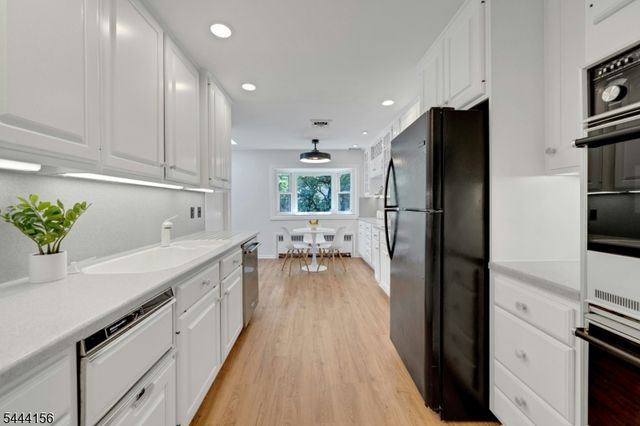 117 Yantacaw Brook Rd, Montclair Twp., NJ 07043