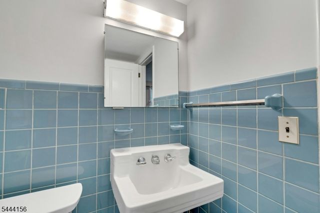 117 Yantacaw Brook Rd, Montclair Twp., NJ 07043
