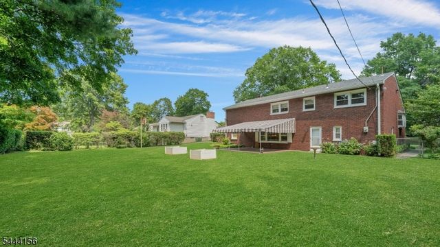117 Yantacaw Brook Rd, Montclair Twp., NJ 07043