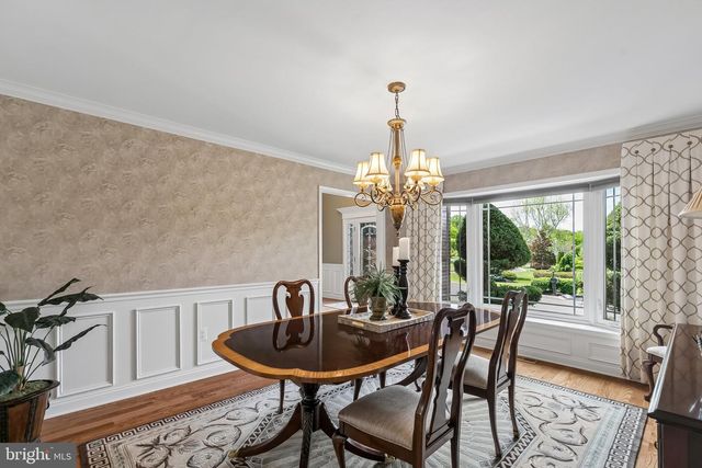 2042 COUNTRY CLUB DR, Doylestown, PA 18901