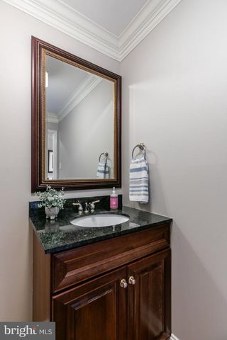 2042 COUNTRY CLUB DR, Doylestown, PA 18901