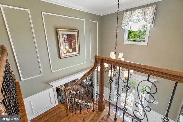 2042 COUNTRY CLUB DR, Doylestown, PA 18901