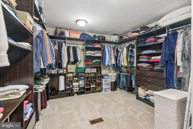 2042 COUNTRY CLUB DR, Doylestown, PA 18901
