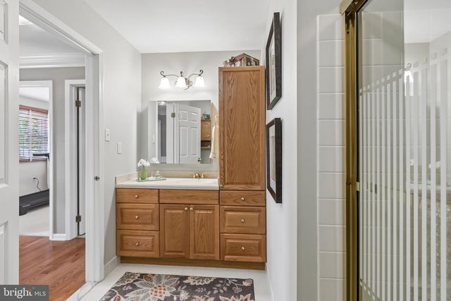 2042 COUNTRY CLUB DR, Doylestown, PA 18901