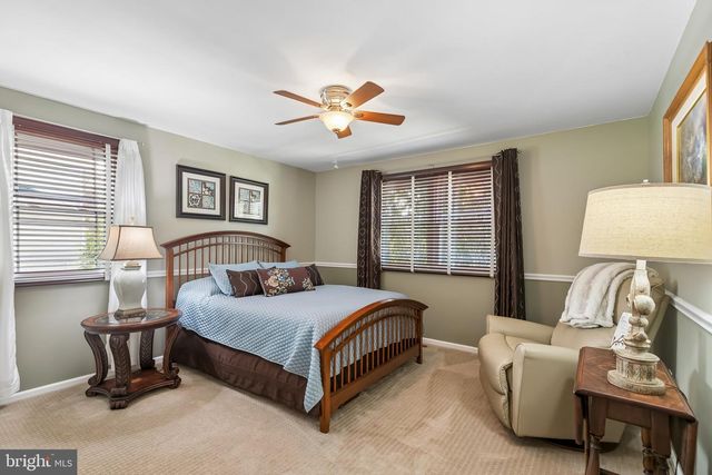 2042 COUNTRY CLUB DR, Doylestown, PA 18901