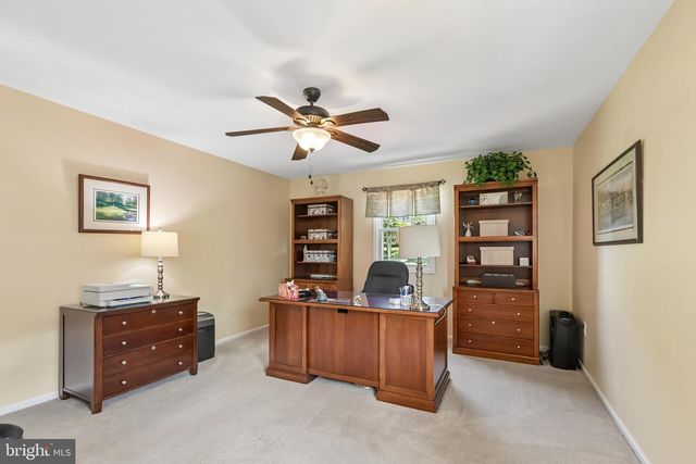 2042 COUNTRY CLUB DR, Doylestown, PA 18901