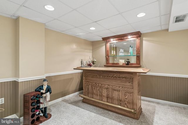 2042 COUNTRY CLUB DR, Doylestown, PA 18901