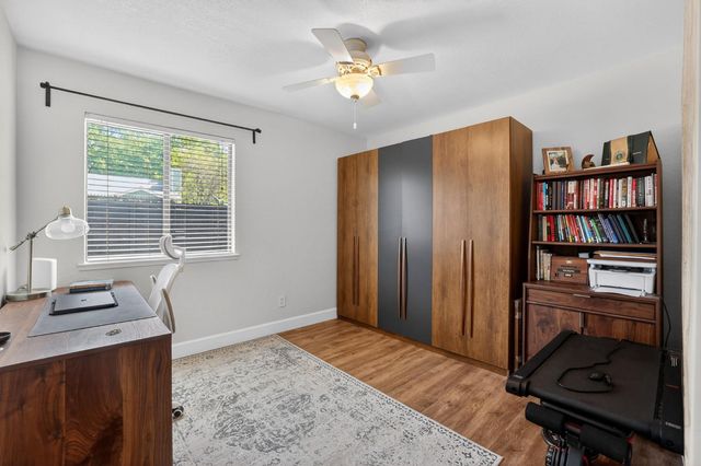 4951 Kurz Cir, Carmichael, CA 95608