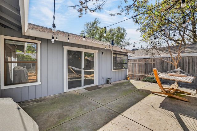 4951 Kurz Cir, Carmichael, CA 95608