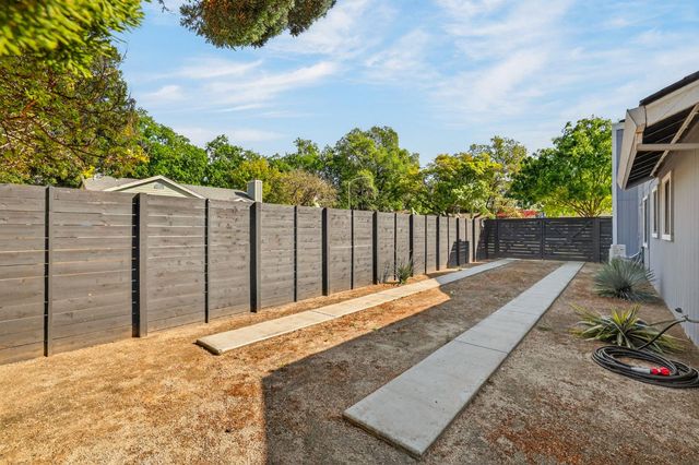 4951 Kurz Cir, Carmichael, CA 95608