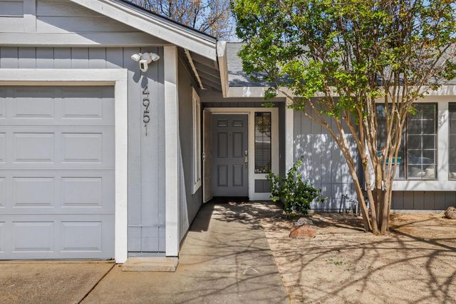 4951 Kurz Cir, Carmichael, CA 95608