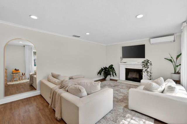 4951 Kurz Cir, Carmichael, CA 95608