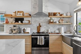 4951 Kurz Cir, Carmichael, CA 95608