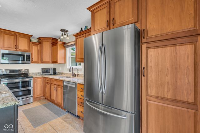 457 Prentiss Way, Avon, IN 46123