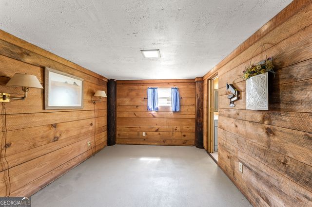 323 St Marys River Bluff Road, St. George, GA 31562