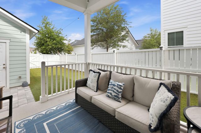 505 North Commodore Way, Summerville, SC 29483