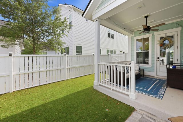 505 North Commodore Way, Summerville, SC 29483