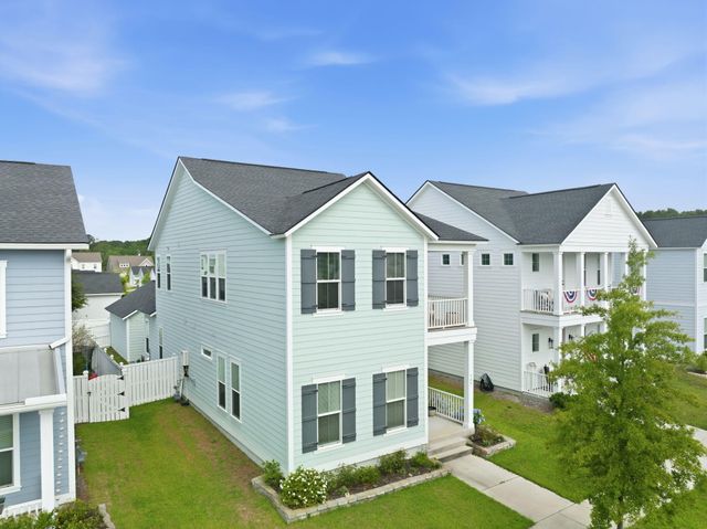505 North Commodore Way, Summerville, SC 29483