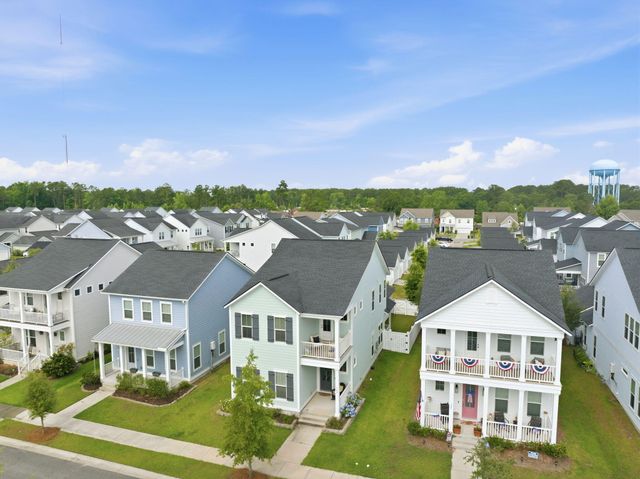 505 North Commodore Way, Summerville, SC 29483