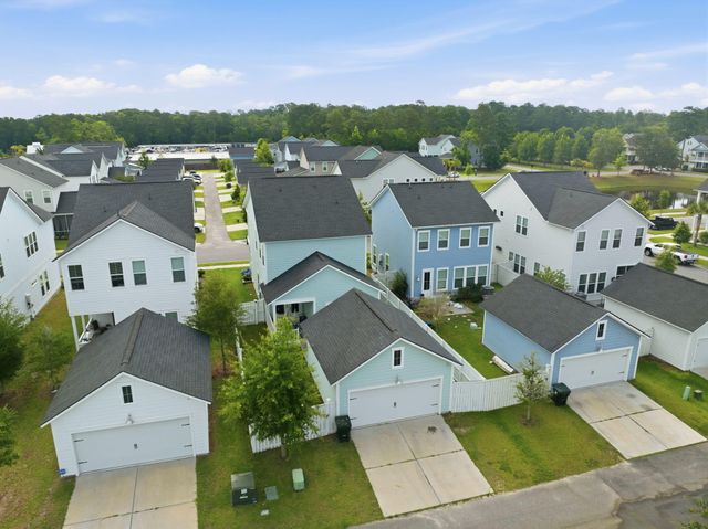 505 North Commodore Way, Summerville, SC 29483
