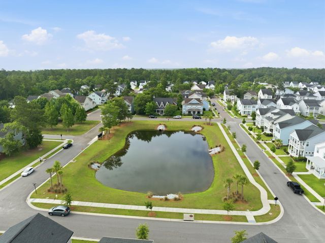 505 North Commodore Way, Summerville, SC 29483